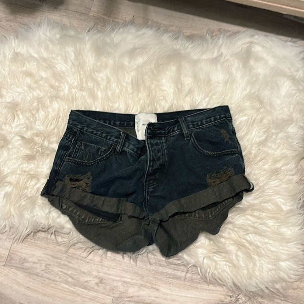 One Teaspoon bandit dark distressed shorts 28